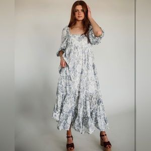 Flowy maxi dress